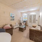 Townhouse * Valeta