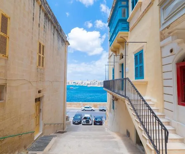 Townhouse * La Valeta